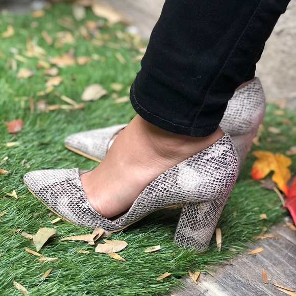 🤍High Quality Snake Print Chunky Heels with… - Picture 2 of 8